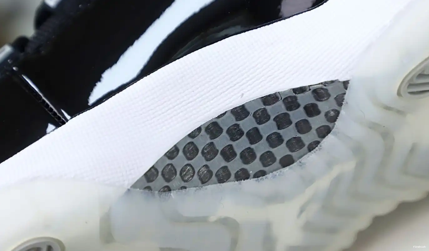 'JUBILEE JORDAN AIR  11 25TH  RETRO 0419